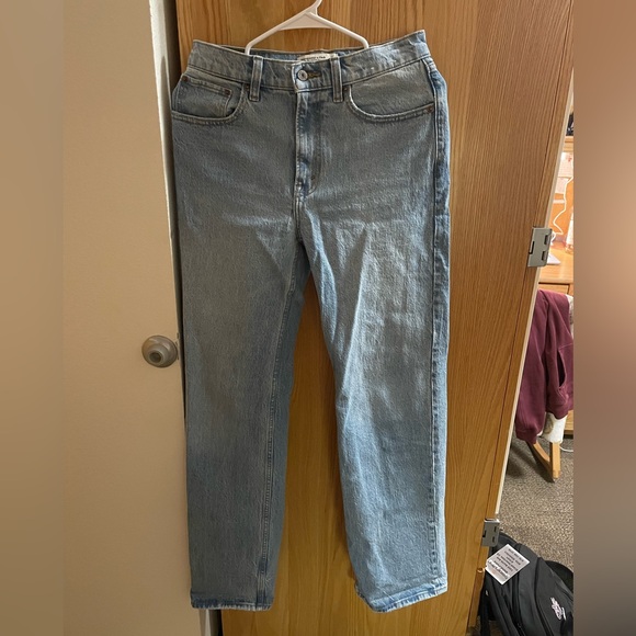 Long Abercrombie High Rise 90s Relaxed Jeans - Picture 4 of 4